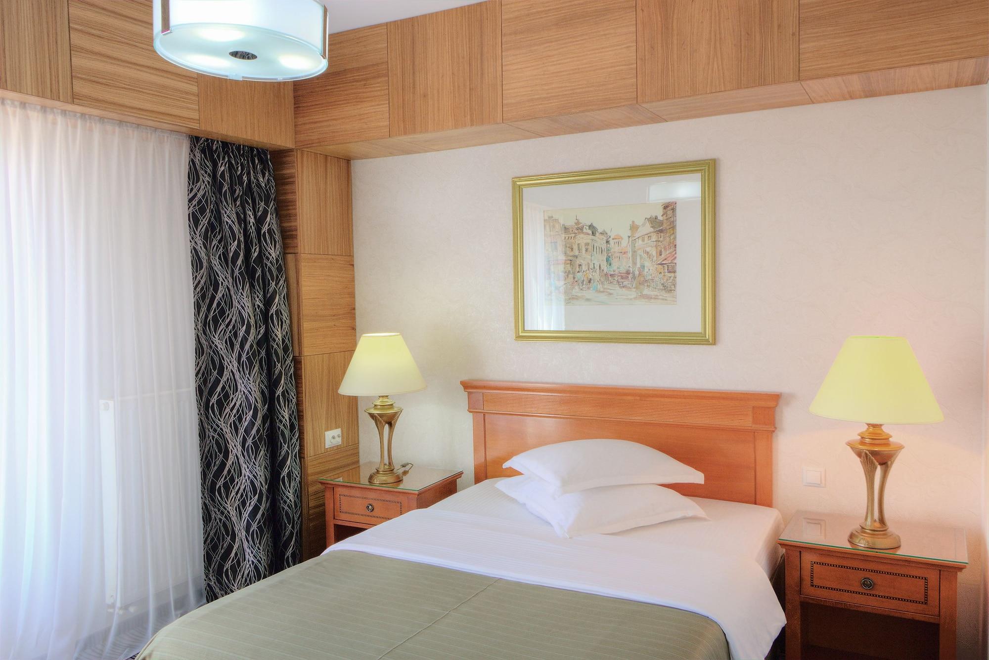 Hotel Oltenia Крайова Экстерьер фото