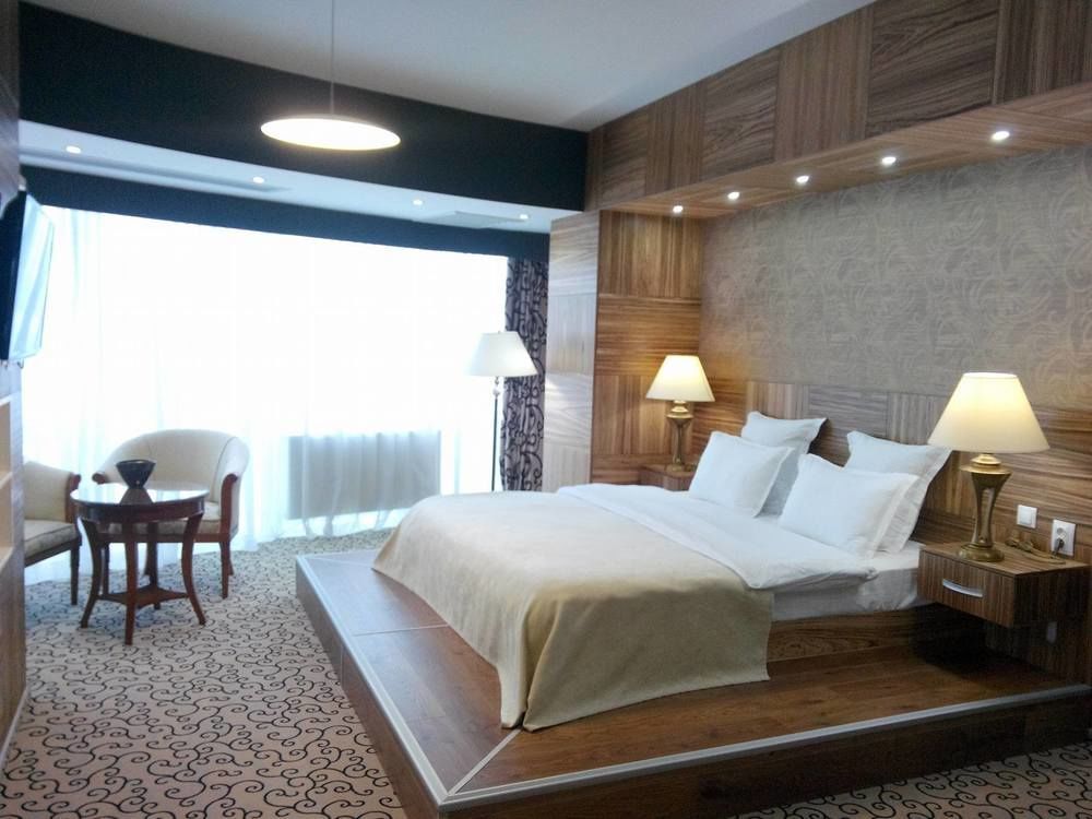 Hotel Oltenia Крайова Экстерьер фото
