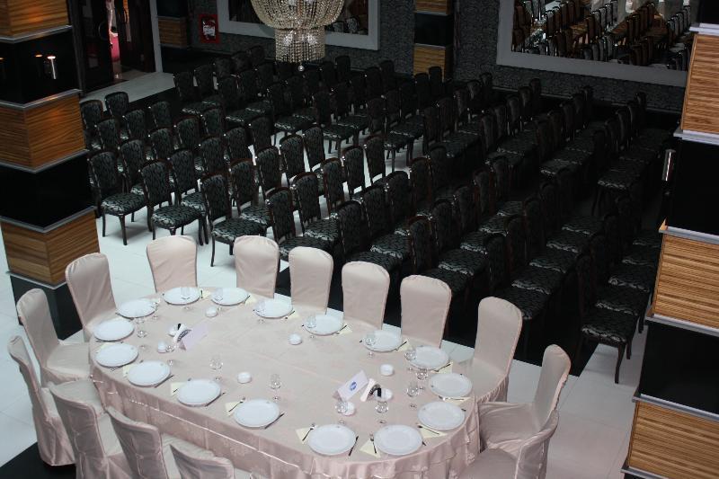 Hotel Oltenia Крайова Экстерьер фото